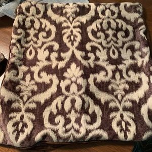 2 ikat 22 x22 pillow covers